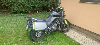 QJ Motor SVT 650 X - 2