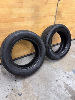 Zimní pneu 255/60/18 - 2