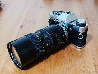 OLYMPUS OM-20 (Soligor Zoom Macro 70-210mm) - 1983 - 2