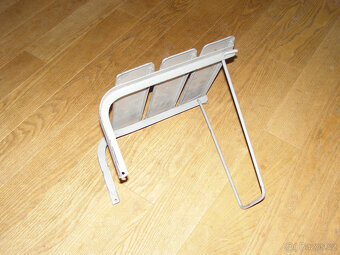 Stolička vojenská - 2