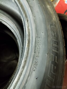 4 ks Letní Pneu 225/55 R18 - 2
