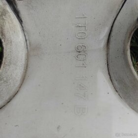 Originální poklice VW 16 - 2