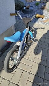 BMW kidsbike kolo a odrážedlo - 2