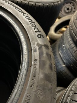 245/45R18 - 2