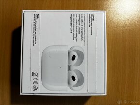 Apple AirPods 3 s MagSafe nabíjecím pouzdrem - 2