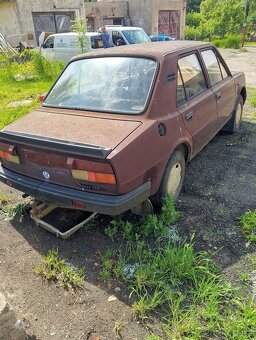 PRODÁM ŠKODA 120L - 2