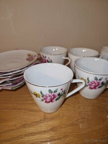 Krásná porcelánová sada/Porcelánové hrníčky s podšálky - 2