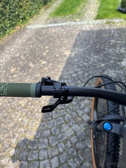 Cube STEREO ONE22 HPC TM 29 (2024), barva flashgrey’n’olive - 2