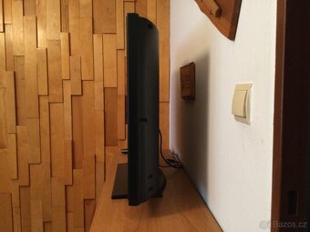LCD TV Sony Bravia KDL 32-S3000 - 2