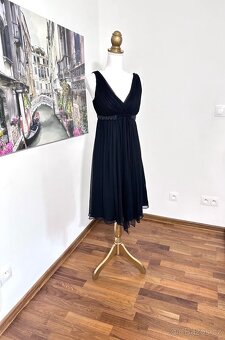 Koktejlové hedvábné šaty Jakes Vel XS - 2