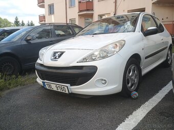 Peugeot 206+ - 2