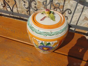 Starý džbán-keramika. - 2