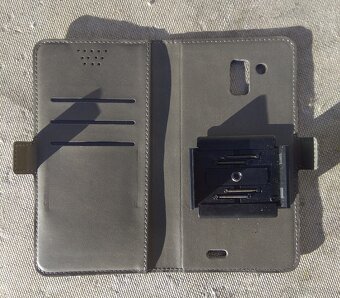 UNIVERSÁLNÍ POUZDRO NA MOBIL - 2