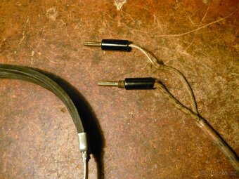 Staré vojenské sluchátka - 2