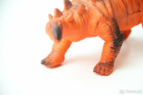 Figurka dinosaura Stegosaurus se zvukem - 2