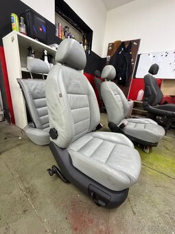 Superb 1 sedačky Laurin a Klement - 2