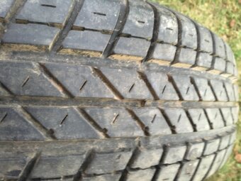 Bridgestone 185/70R14 - kusovka - 2