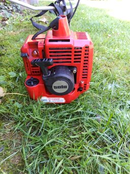 Benzinový křovinořez zn. SOLO - 2