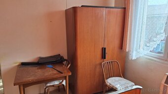 Starý nábytek za odvoz - 2