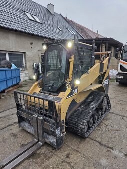 Caterpillar 257B pásový nakladač - 2