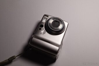 NIKON Coolpix 5200 - 2
