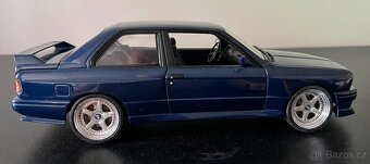 BMW M3 1:18 Minichamps - 2
