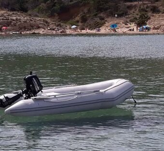 Nafukovací člun s motorem Mercury 6hp FSM 5PS+silný elektrom - 2