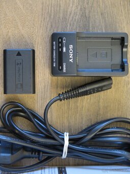 Sony nabíječka BC-TRW + akumulátor NP-FW50 - 2