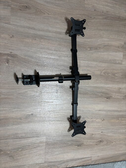 Držák na monitor AlzaErgo Arm DE20 Pylon - 2