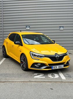 Renault Megane IV rs Trophy 300 - 2