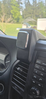 Držák telefonu nebo navigace Mercedes Benz Vito - 2