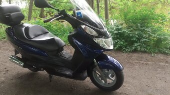 Suzuki Burgman 150 - 2