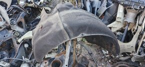 Leve predni nadkoli podbeh audi a6 4g predface - 2