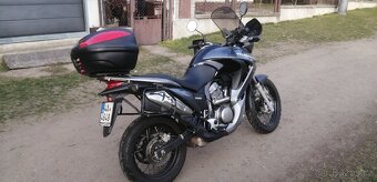 Honda Transalp XL-700-V po 1.majiteli, 24 t. km, jako nový - 2