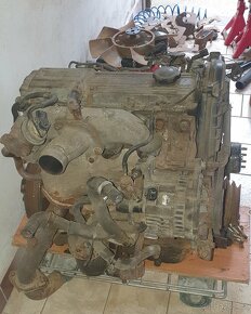 Mazda E2200 diesel díly z motoru - 2