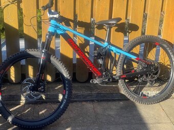 Mondraker Factor 24, dětské celopéro od 130cm - 2