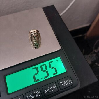 Prodám zlatý dámský prstýnek 585/1000 Váha 2,95g - 2