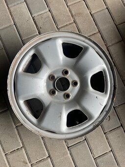 Subaru Forester SG kola 2004 rv. - 2