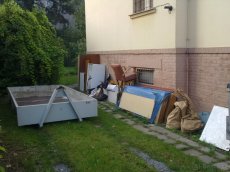 VYKLÍZENÍ - bytů, sklepů, odvoz odpadu KONTEJNERY, DOPRAVA - 2