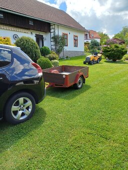 Přívěsný vozík za auto - pěkný stav, nové pneu - 2