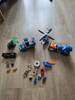 Lego "starter pack" + 1kg vyber zakladnich kostek - 2