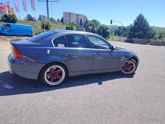 BMW 330d e90 ne mpaket - 2