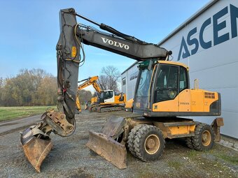 Kolový bagr VOLVO EW180C - 2
