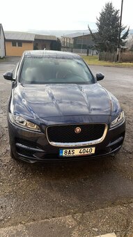 Jaguar F-Pace 3.0 V6 - 2