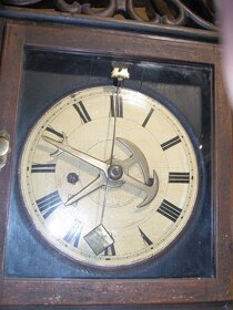 Závažové hodiny ze 17. století - 2