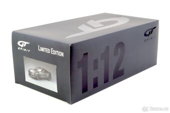 FORD MUSTANG SHELBY GT500 1:12 GREY GT SPIRIT - 2