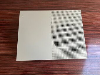 Xbox One S - 2
