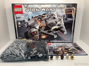 LEGO 4504 Star Wars - Millennium Falcon - 2