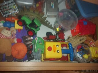Hračky po synovi - 2