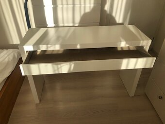 IKEA Malm toaletní stolek - 2